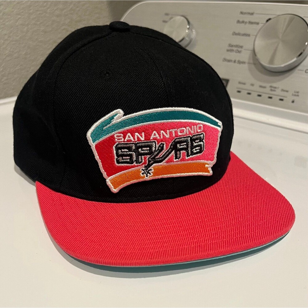 Vintage Mitchell & Ness San Antonio Spurs Snapback Hat Black Pink Teal Hardwood